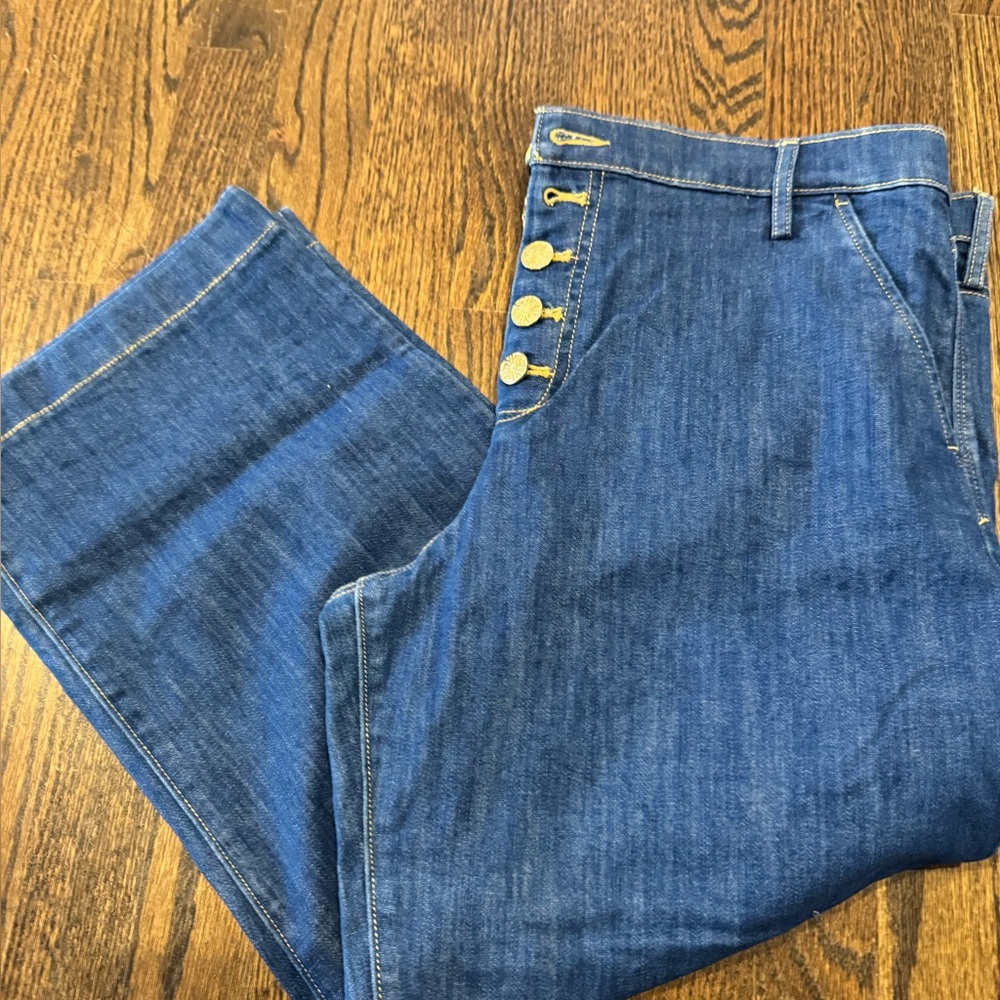 Lilly Pulitzer button front crop jeans